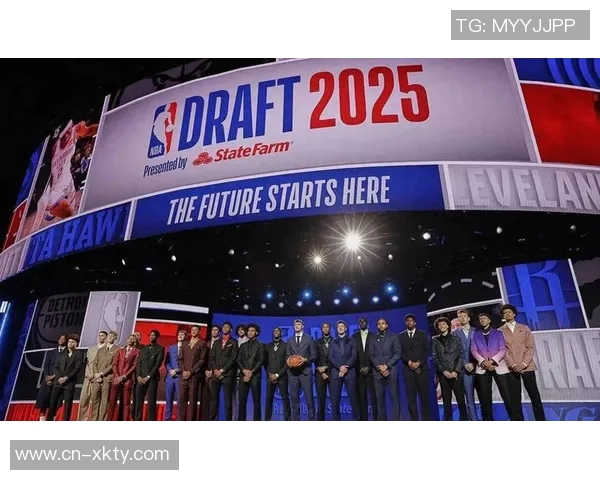 吧友评选揭晓NBA新赛季第五分卫希罗当选其他四位均为13顺位选手 吧友评选揭晓NBA新赛季第五分卫希罗当选其他四位均为13顺位选手