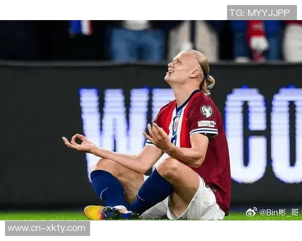 哈兰德社媒晒球鞋照展现幽默一面却依旧保持严肃风格 哈兰德社媒晒球鞋照展现幽默一面却依旧保持严肃风格