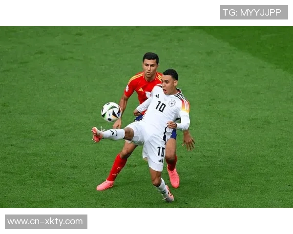 奥尔莫社媒致敬阿尔巴感谢你在球场内外的卓越表现与无私奉献 奥尔莫社媒致敬阿尔巴感谢你在球场内外的卓越表现与无私奉献