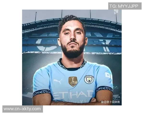 谢尔基分享全场最佳奖杯照片庆祝2025年完美收官时刻